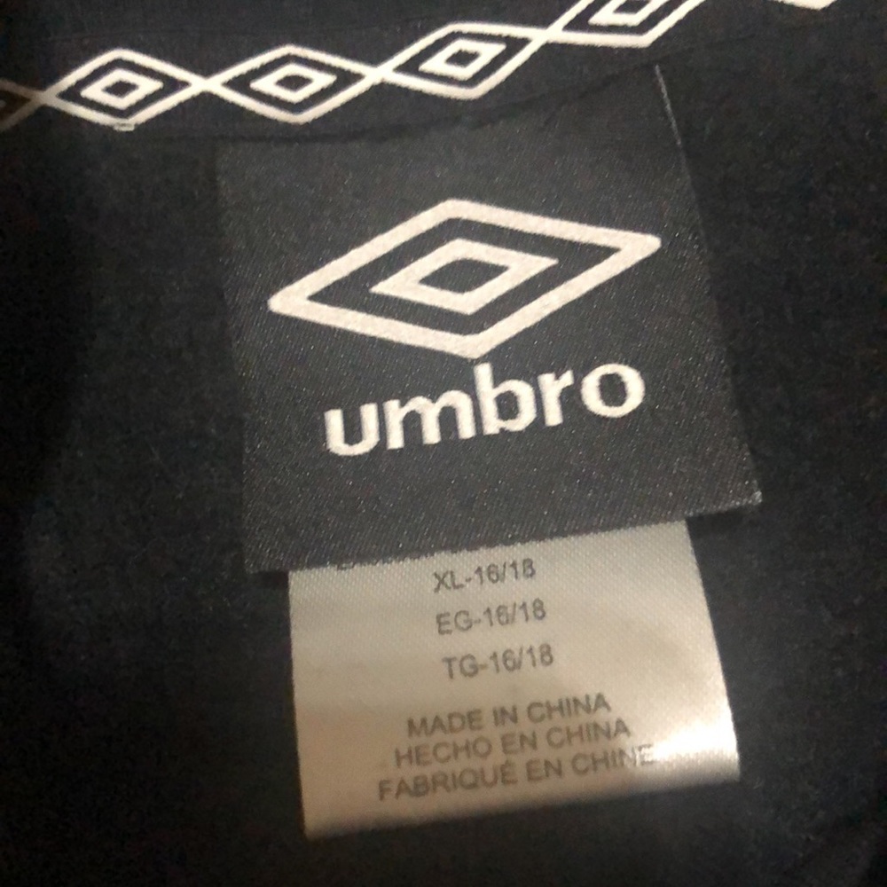 NWT UMBRO Boys Sweatshirt Hoodie Size XL New - Picture 4 of 8